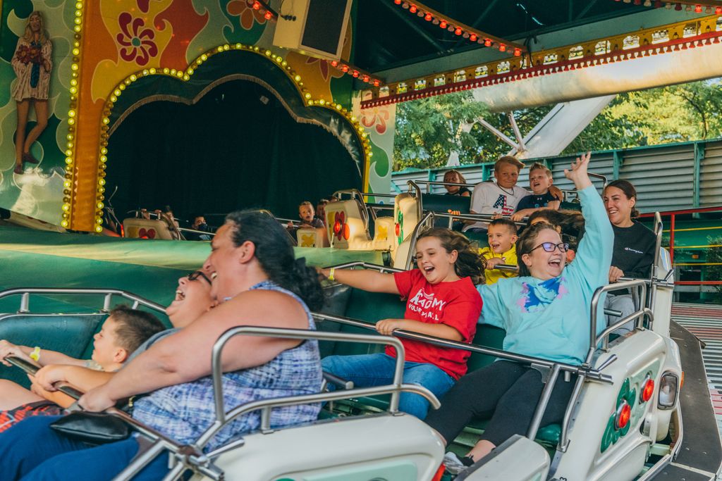 helping-hands-fundraising-event